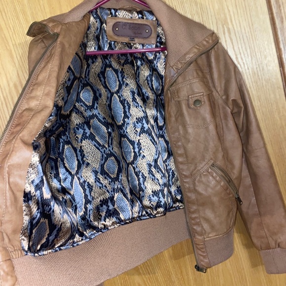 Faux leather tan jacket - Picture 4 of 4